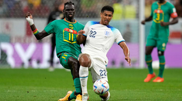 Jude Bellingham playing against Senegal.